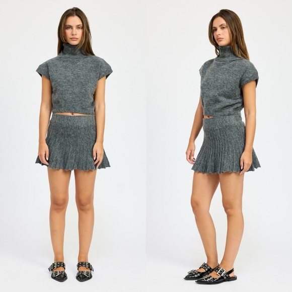 *24 HOUR SALE* Call Me Back Grey Pleated Sweater Skirt - Picture 7 of 12